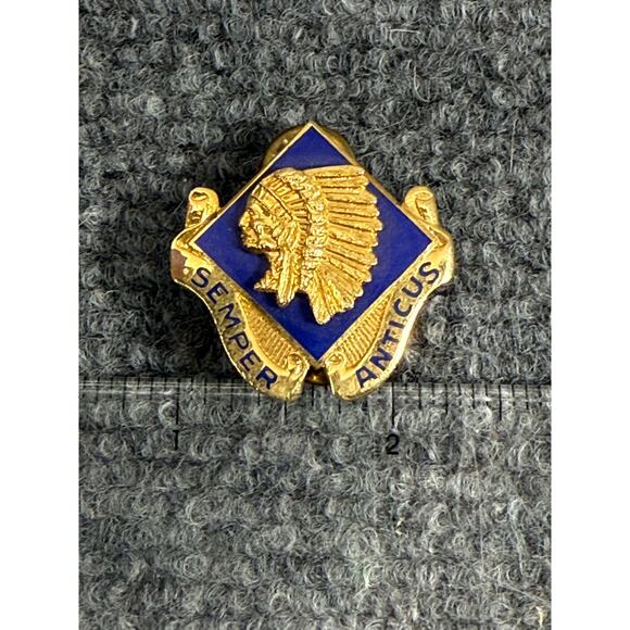 Semper Anticus Pinback 45th Infantry Division Police Platoon Collectible Army - Picture 1 of 4